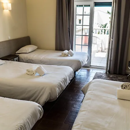 Lounge Гостьовий будинок Албуфейра