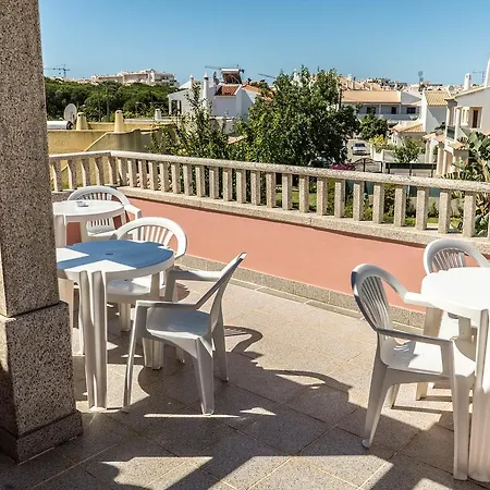 Πανσιόν Lounge Αλμπουφέιρα
