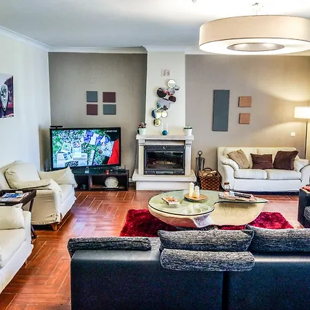 Lounge Πανσιόν Αλμπουφέιρα