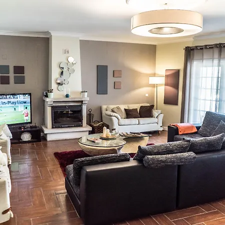 Lounge Αλμπουφέιρα